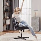 Chaise de bureau pivotante sans accoudoirs, assise large entrecroisée, rotation à 360°, inclinaison à 22°, cuir PU, supporte 136 kg, beige/noir/gris