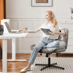 Chaise de bureau pivotante sans accoudoirs, assise large entrecroisée, rotation à 360°, inclinaison à 22°, cuir PU, supporte 136 kg, beige/noir/gris