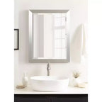 Miroir mural rectangulaire de salle de bain - Cadre en nickel brossé, 21,5"L x 27,5"H