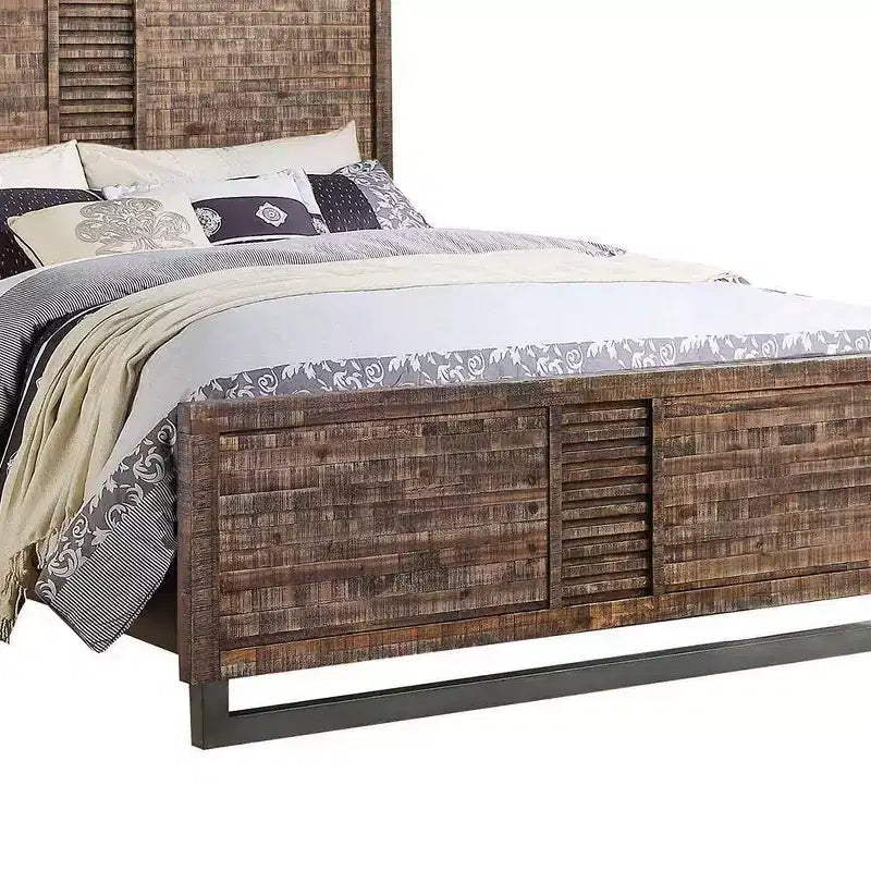 Queen Bed in Reclaimed Oak Finish