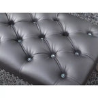 Banc capitonné en similicuir avec garniture cloutée, 48 po L, Champagne